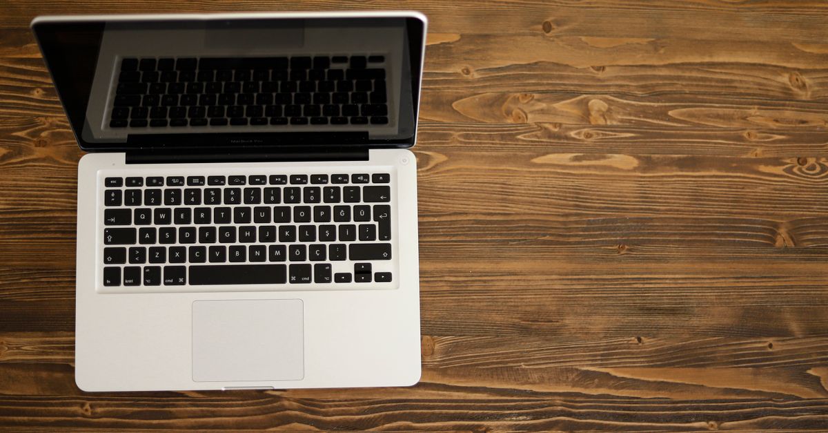 Remarketing vs Retargeting: Complete Guide to Winning Back Lost Visitors